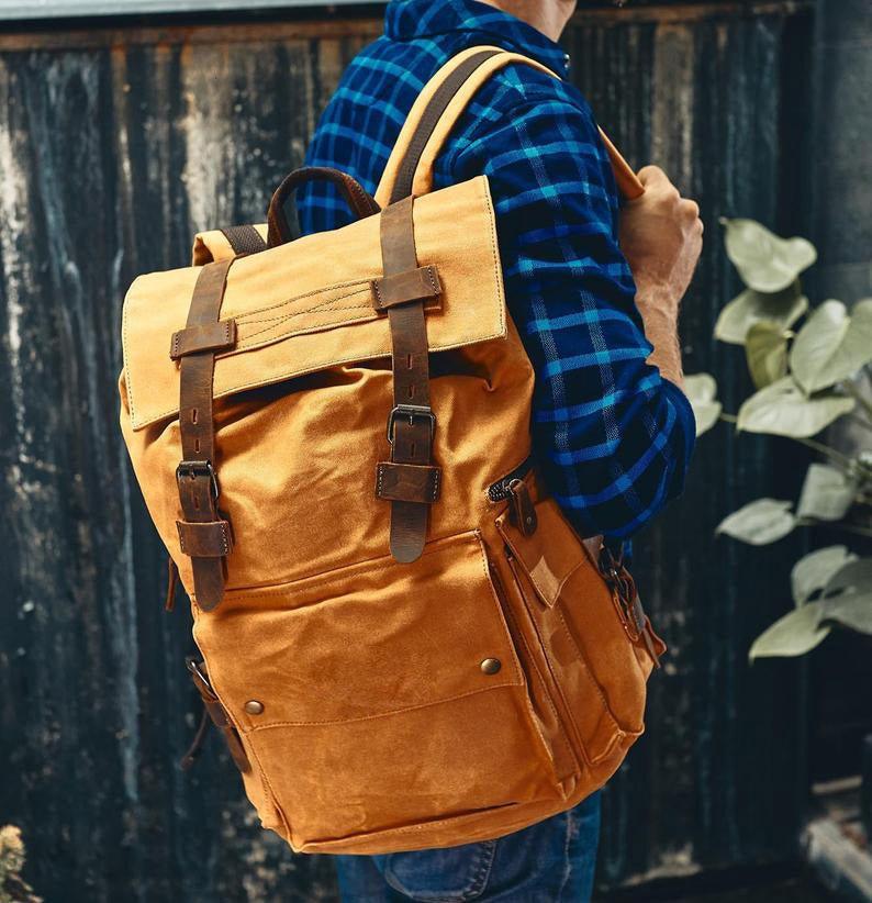 Crimson Wildtrack Gear | Men - Waxed Canvas Backpack - Vintage Rucksack